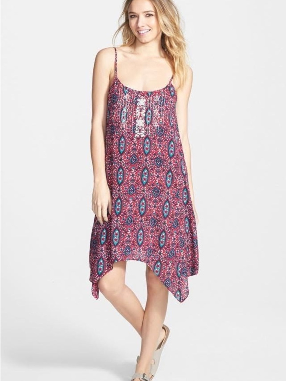 NWT Sun & Shadow Shark Bite Hem Swing Dress with Medallion Print—Extra Small